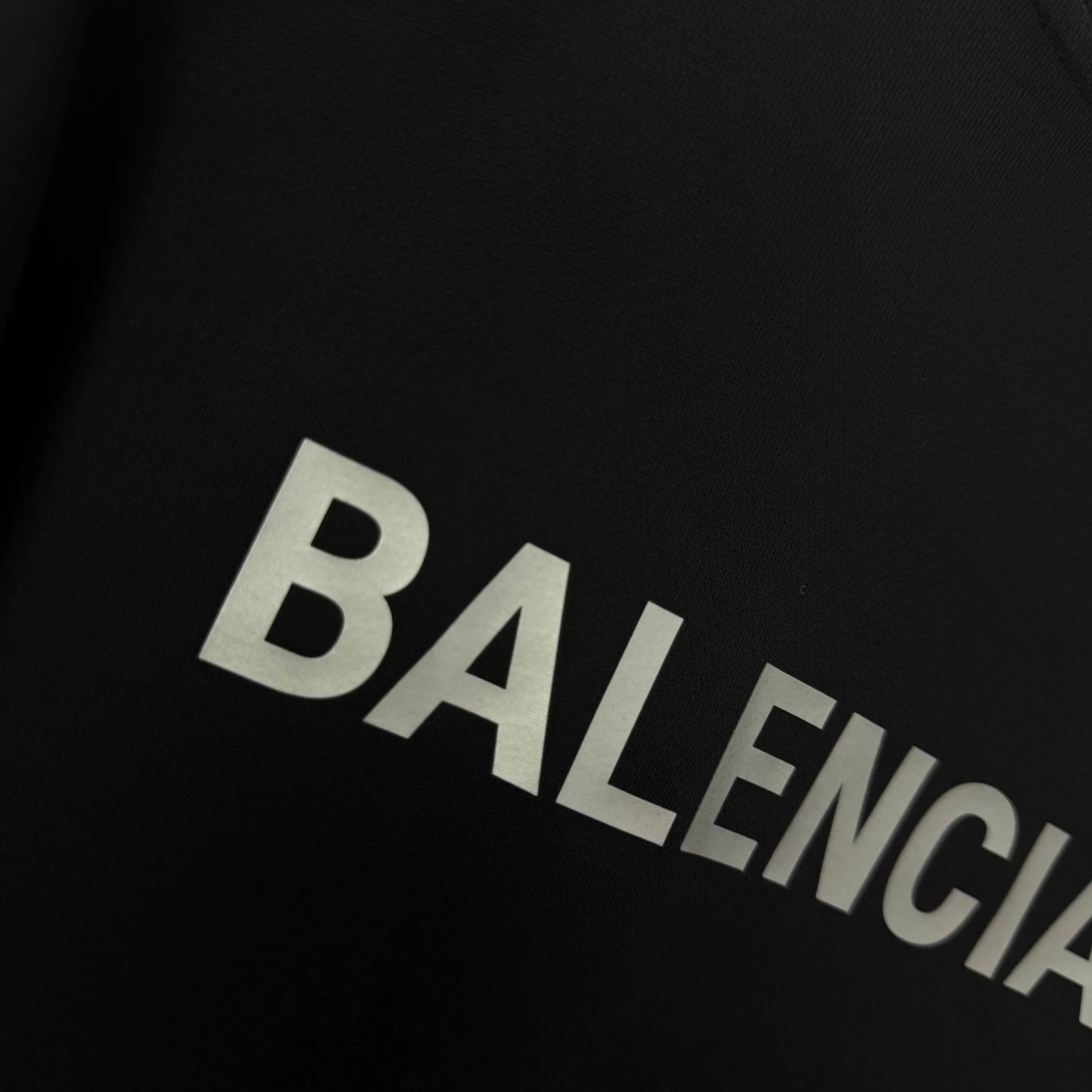 ＃ BALENCI*GA 2026 New Arrival Classic Same Style ：Black White Size： S （90-130 ） M （120-150 ） L （140-165 ） XL （160-180 ） XXL （180-210 ）